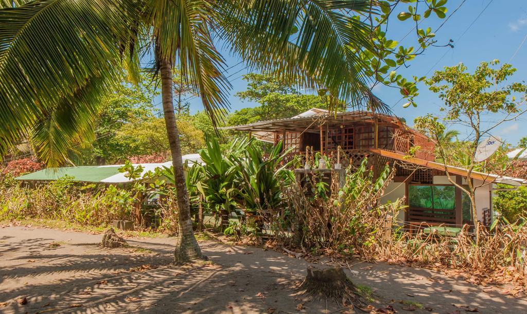 Cabinas Balcon Del Mar Tortuguero Exterior foto